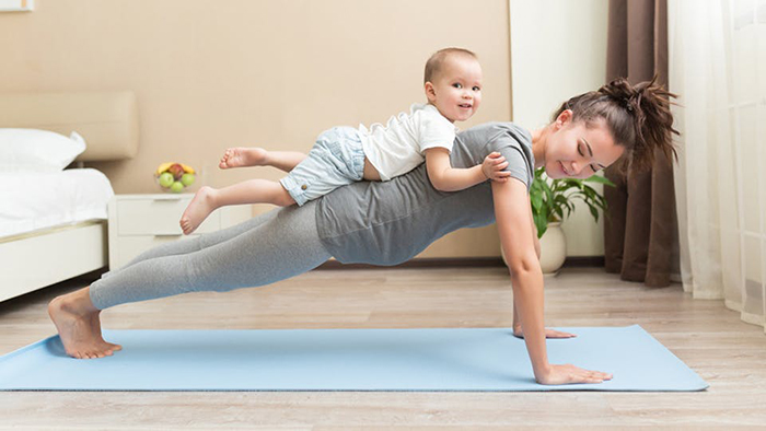 Bầu 3 tháng đầu có nên tập yoga ở nhà không