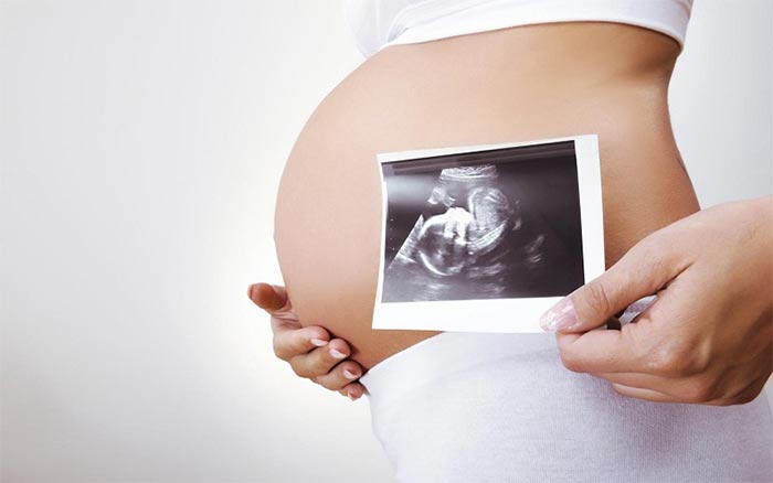 Siêu âm 4D em bé nằm sấp là hiện tượng bình thường của thai nhi