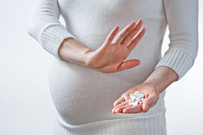 Mẹ bầu tuyết đối không tự ý sử dụng thuốc khi mang thai
