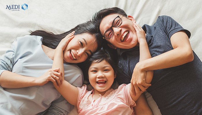 Một nụ cười bằng mười thang thuốc bổ