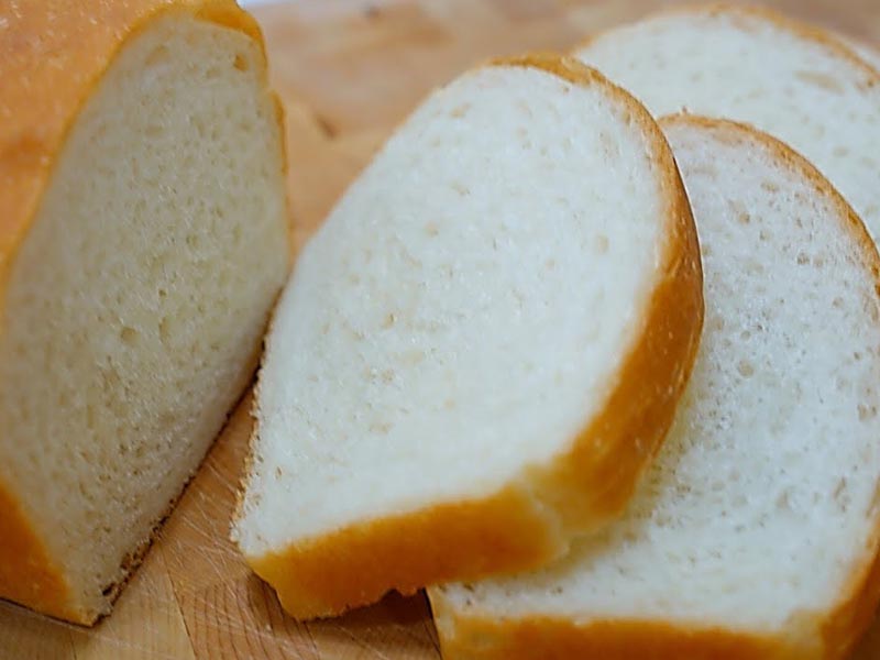 Bánh mì có chứa tinh bột mềm giúp dạ dày dễ tiêu hóa
