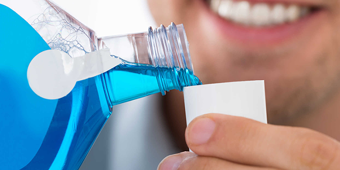 Vệ sinh răng miệng là việc cần thiết sau khi nội soi dạ dày nên làm