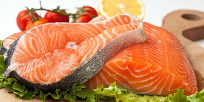 Hàm lượng omega 3 cao trong cá hồi rất tốt cho người bị viêm loét dạ dày