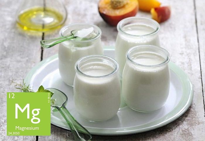 Magie trong sữa chua giúp duy trì ổn định hệ cơ và các dây thần kinh, giảm nguy cơ stress kéo dài dẫn đến đau dạ dày