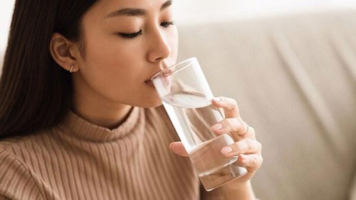 Bệnh nhân có thể uống nước lọc sau 2 giờ uống viên nang nội soi