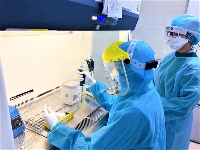 Bệnh viện phổi TW được cấp giấy chứng nhận đủ năng lực xét nghiệm Covid - 19 bằng kỹ thuật Realtime RT-PCR