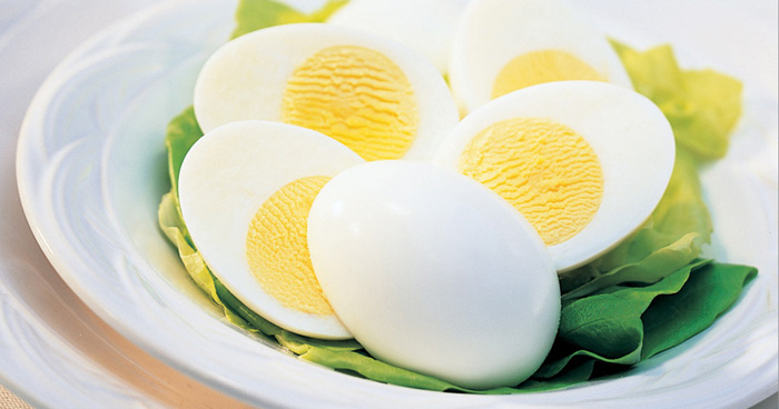 Người tiêm vacxin Covid-19 vẫn có thể ăn trứng để bổ sung nhiều dưỡng chất tốt cho sức khỏe và hệ miễn dịch