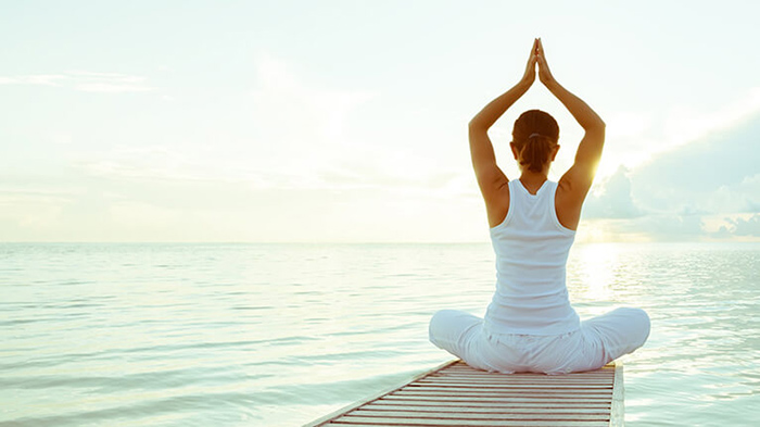 Các bài tập yoga, ngồi thiền rất tốt cho người bệnh đau dạ dày