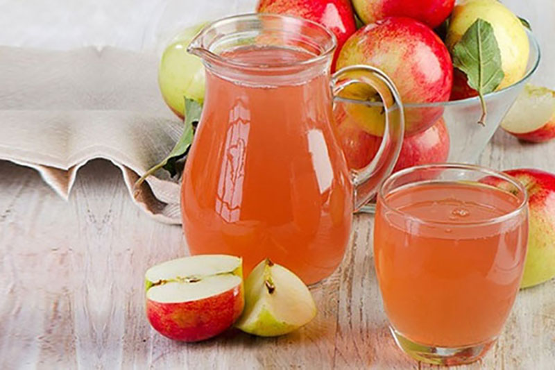 Nước ép ổi táo giúp trung hòa acid dạ dày và giảm các triệu chứng trào ngược acid