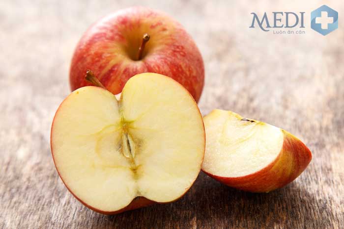 Đau dạ dày có thể ăn được táo đỏ