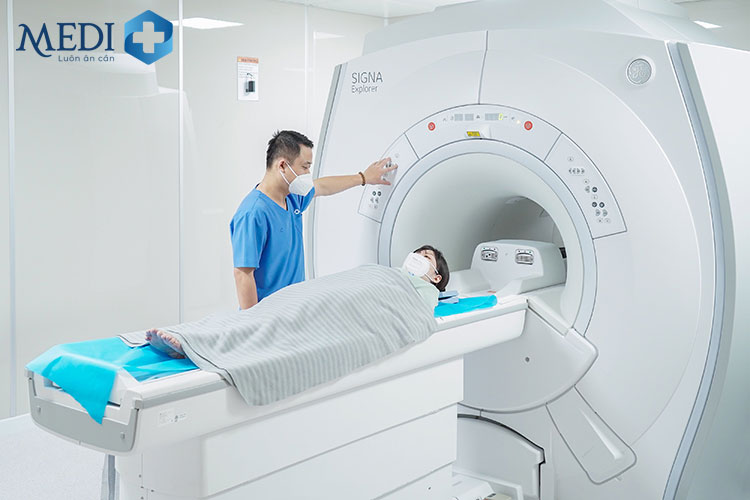 Hệ thống trang thiết bị y tế hiện đại, được nhập khẩu từ nước ngoài