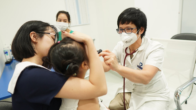 Top 5 Bác sĩ nhi giỏi và uy tín hàng đầu tại Hà Nội