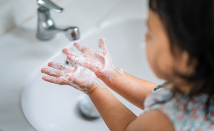 Tạo thói quen rửa tay bằng xà phòng để ngăn ngừa nguy cơ lây nhiễm