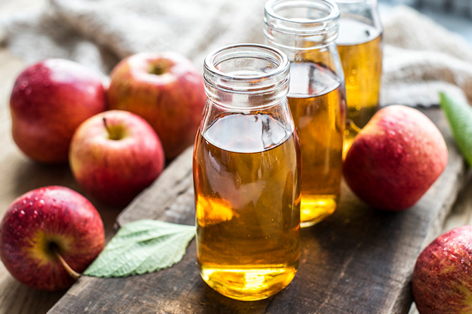 Giấm táo cung cấp acid amin cần thiết để nâng cao sức khỏe nữ giới khi đến tháng
