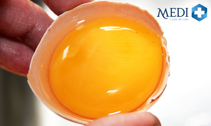 Lòng đỏ trứng chứa hàm lượng cao các dưỡng chất có lợi