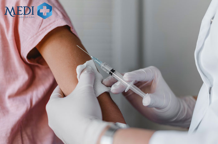 Vaccine cúm cần tiêm nhắc lại mỗi năm một lần