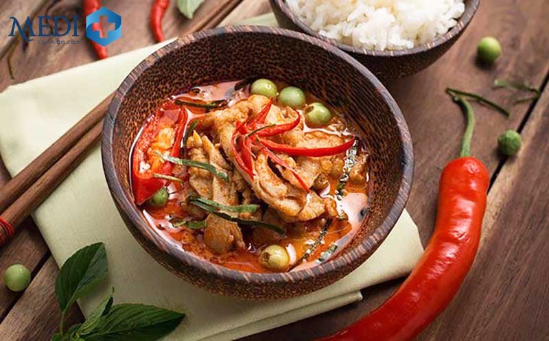 Viêm tai giữa kiêng ăn gì? Top 5 thực phẩm cần tránh