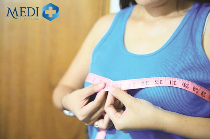 Dậy thì sớm ở bé gái có thể do lượng hormone estrogen