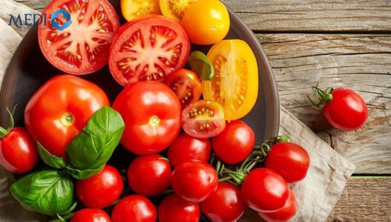 Bầu ăn cà chua được không? Tìm hiểu lợi ích và rủi ro