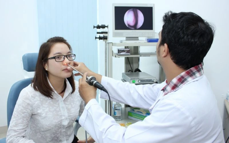 Nội soi tai mũi họng là phương pháp phổ biến để phát hiện ung thư vòm họng