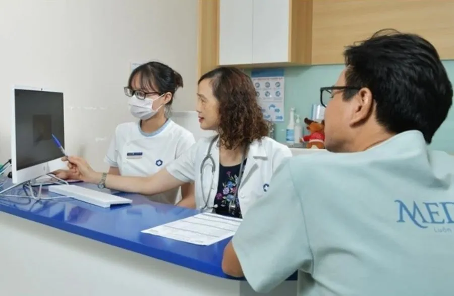 Thăm khám bác sĩ định kỳ và sử dụng thuốc để điều trị hở van tim 1/4 một cách hiệu quả nhất