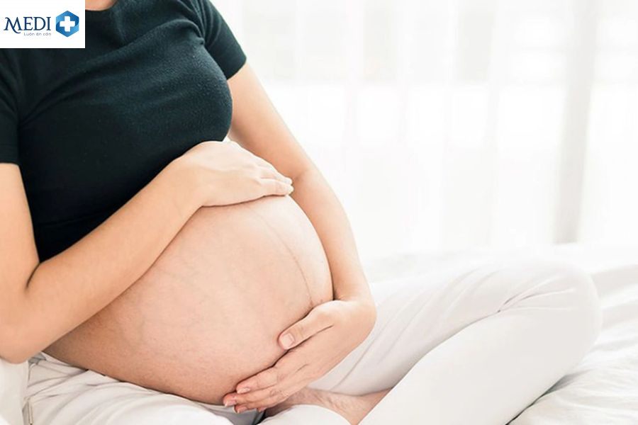 Nguyên nhân mẹ bị viêm phụ khoa khi mang thai 3 tháng cuối