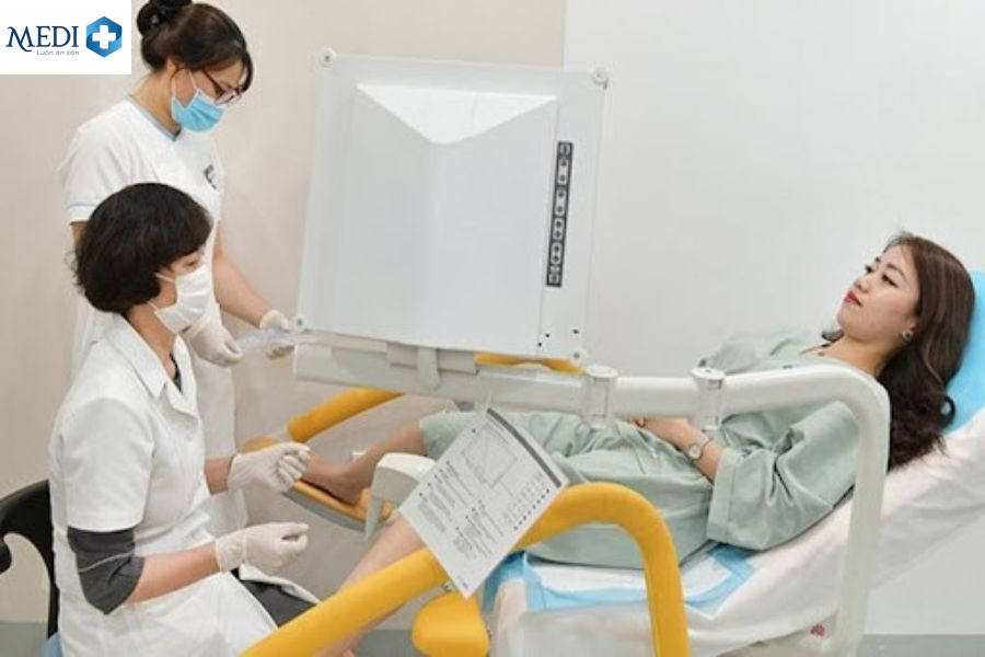 Quan hệ bị khô rát phải làm sao? 9 nguyên nhân và cách chữa