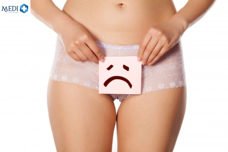 Quan hệ ra máu đỏ tươi ở nữ là dấu hiệu của khô âm đạo
