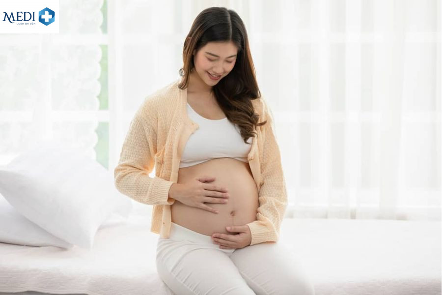 Vỡ ối bao lâu thì sinh? Mẹ cần làm gì? 