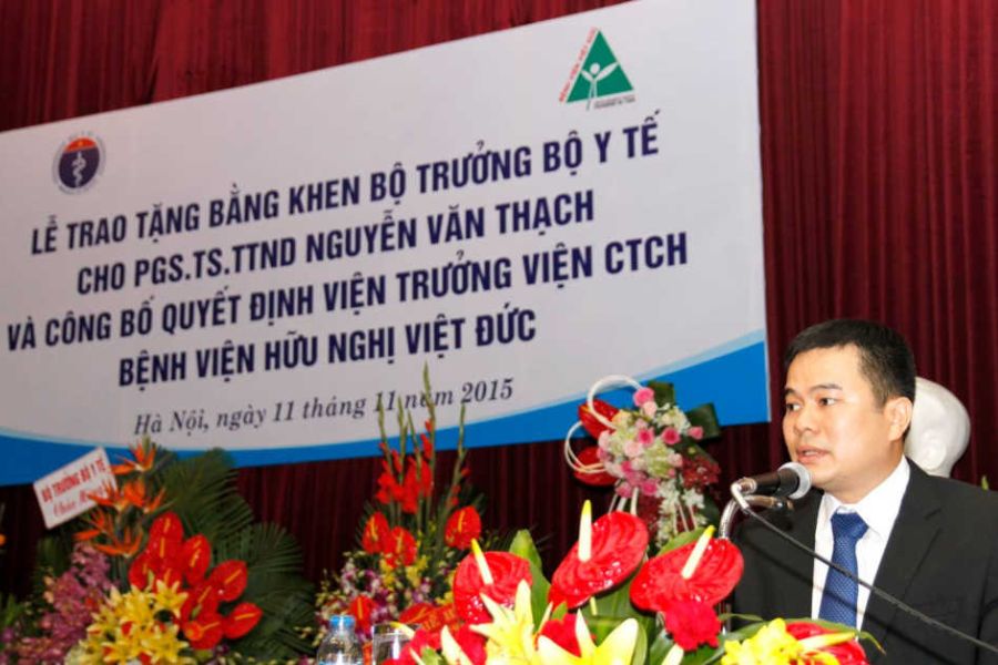 Đặt lịch tư vấn Chấn thương chỉnh hình cột sống, Xương khớp với PGS.TS.BS Nguyễn Lê Bảo Tiến