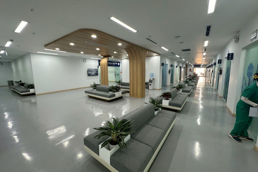 Cơ sở vật chất lại Mediplus Nam Định được đầu tư hiện đại cùng đội ngũ y bác sĩ giỏi, giàu kinh nghiệm