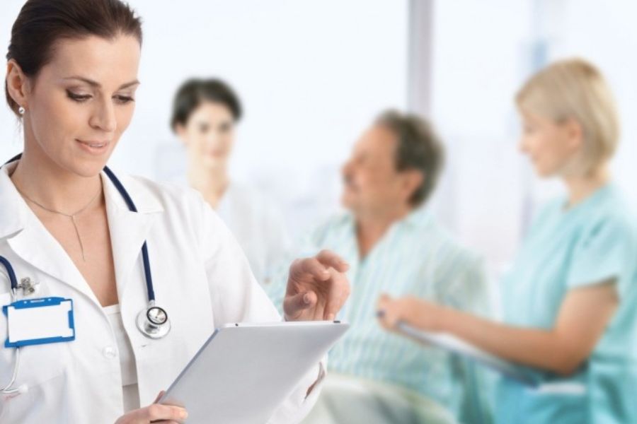 Hỏi ý kiến bác sĩ trước khi sử dụng đậu nành