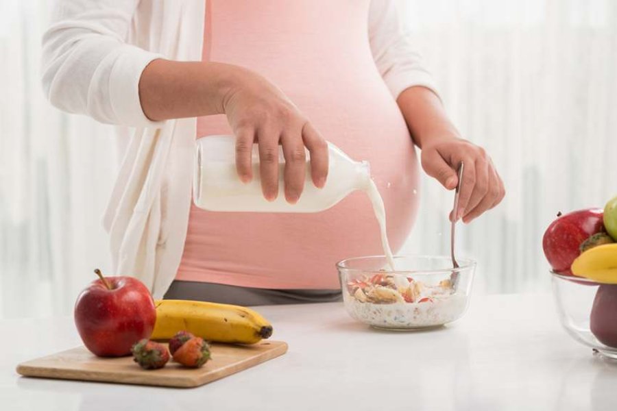 Mẹ bầu tăng cân nhanh do lạm dụng sữa bầu