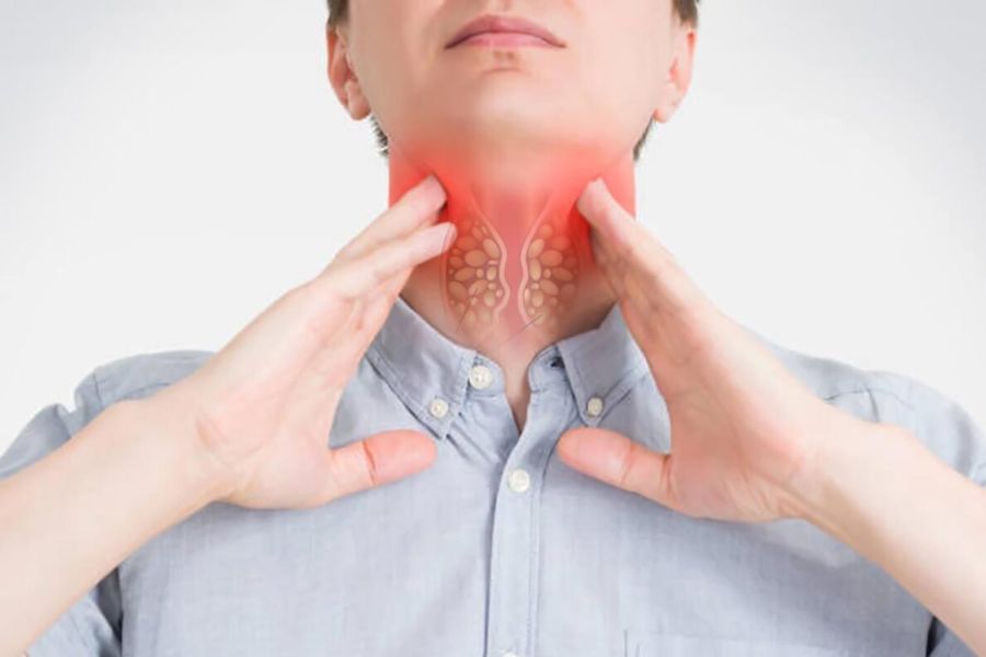 Thực quản bị tổn thương khiến người bệnh bị khó nuốt, đau đớn