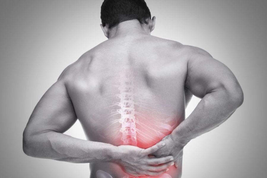 Triệu chứng trào ngược dạ dày gây đau lưng 