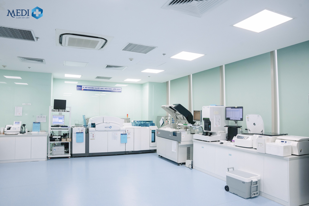 Tấm “hộ chiếu vàng” ISO 15189:2022 và lời giải cho bài toán xét nghiệm chính xác tại Mediplus